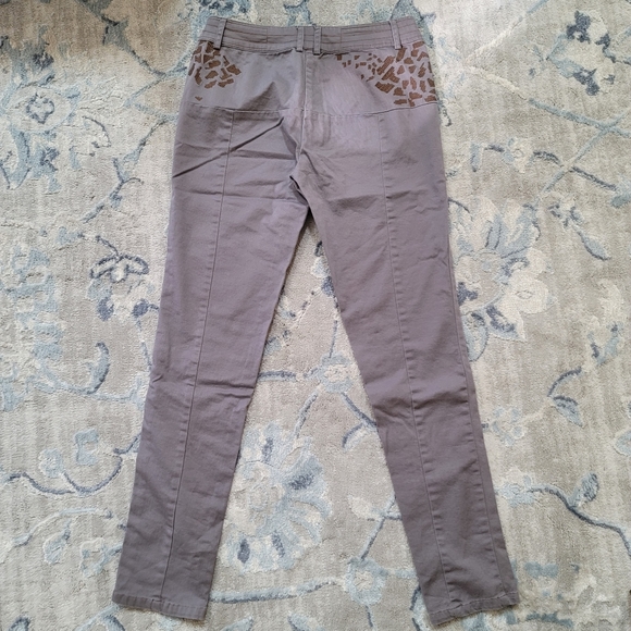 Jeans - Picture 2 of 5